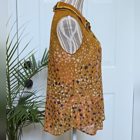 Cabi Cheers Women's Printed Sheer Sleeveless Blouse Size S - Picture 3 of 9